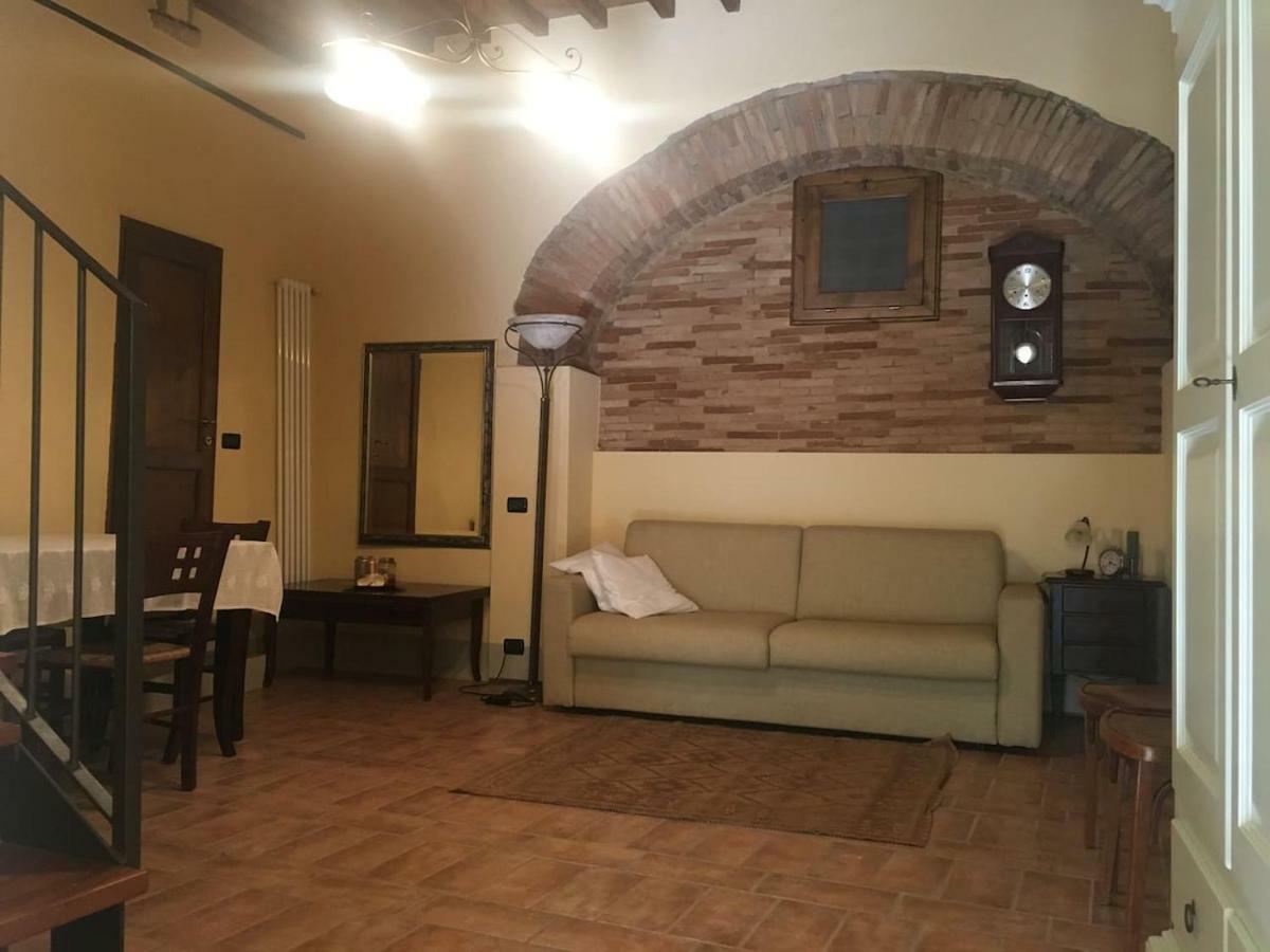 Ferienwohnung Loft De' Riccardi Chianni Exterior foto