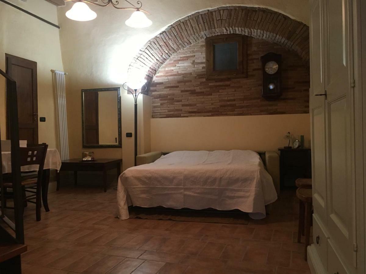 Ferienwohnung Loft De' Riccardi Chianni Exterior foto